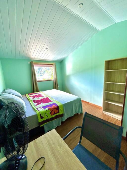 Mooz Lodge, The Local Discovery Afareaitu Экстерьер фото