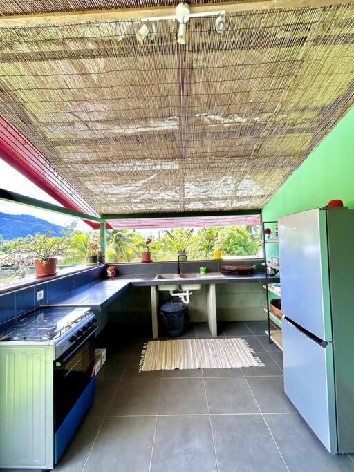 Mooz Lodge, The Local Discovery Afareaitu Экстерьер фото