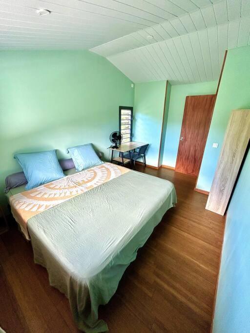 Mooz Lodge, The Local Discovery Afareaitu Экстерьер фото